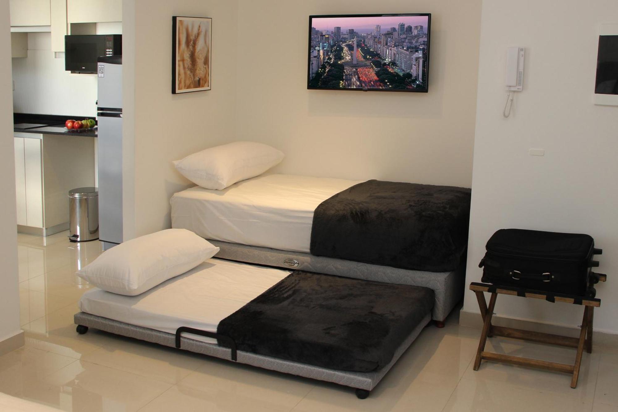 In House Ba - College — Photos 2